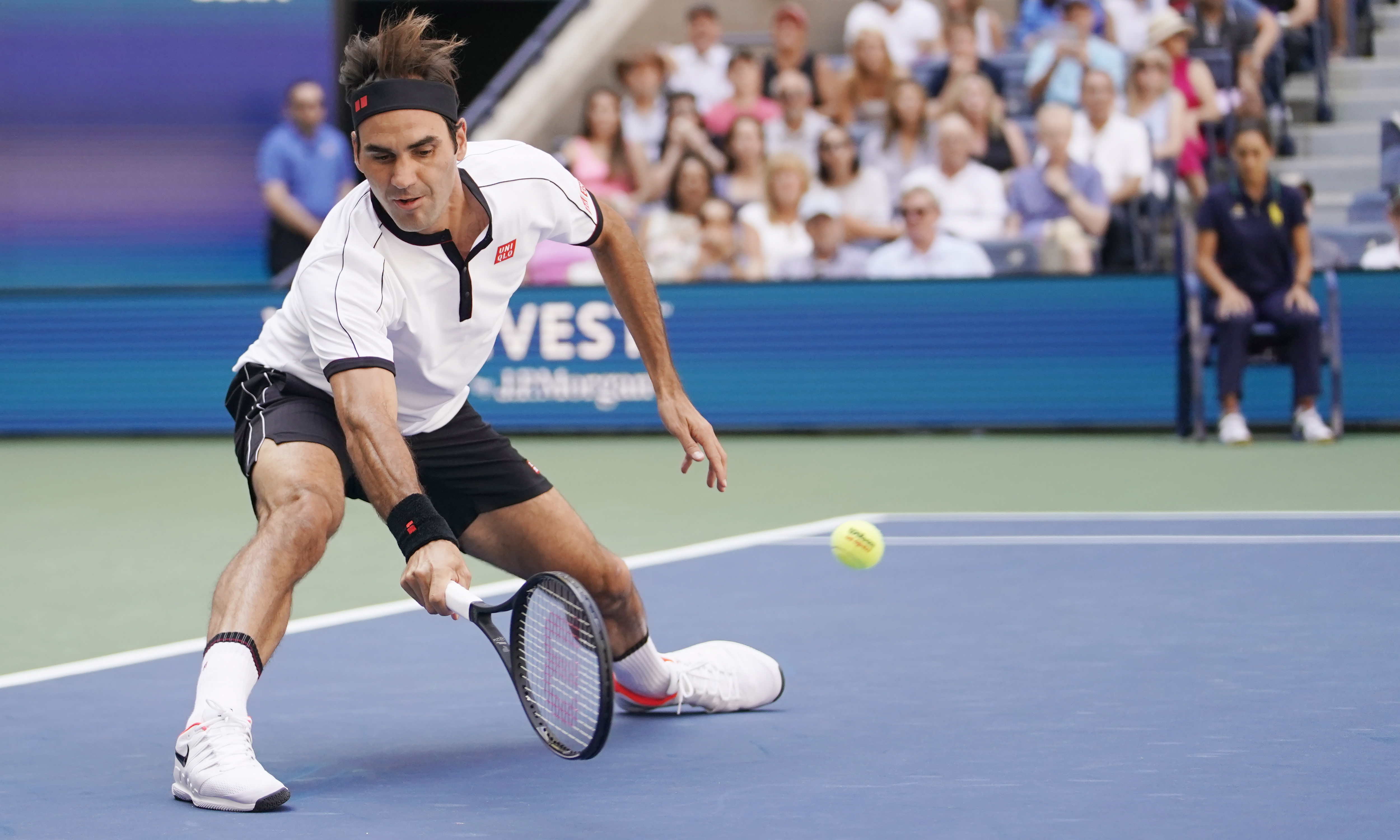 米兰体育官网-意大利网球队爆冷美国网球队，费德勒制霸全场的简单介绍