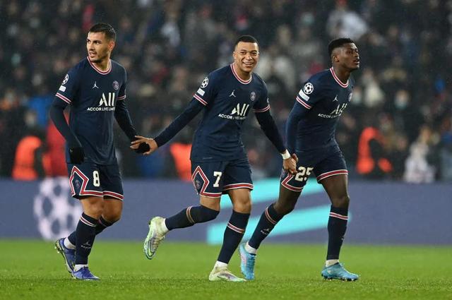 乌尔姆在主场力克对手，追赶积分榜前列