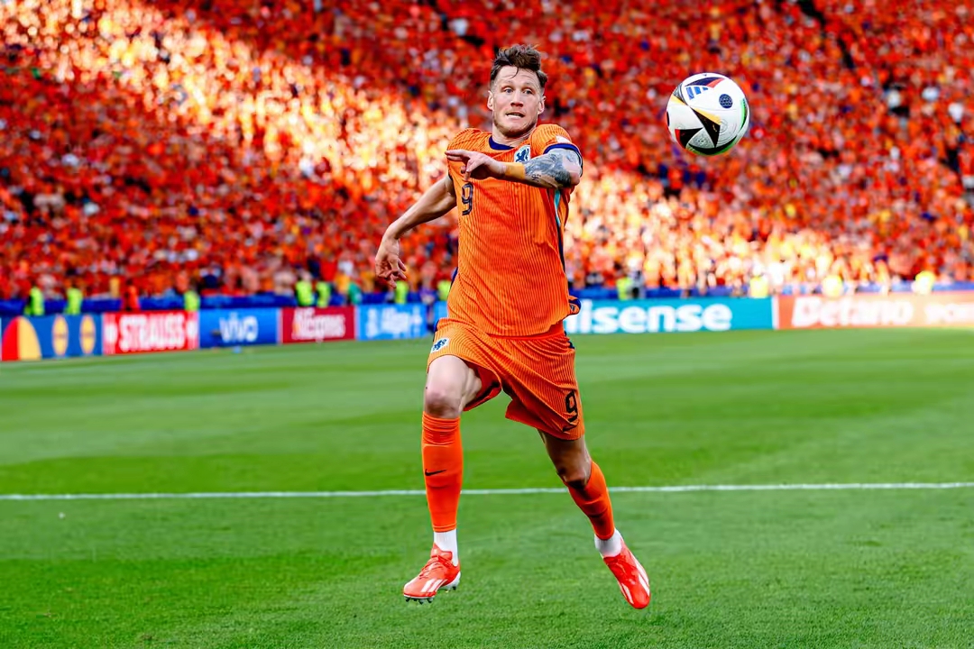 包含匈牙利队在欧洲锦标赛上上演胜利晋级戏码的词条