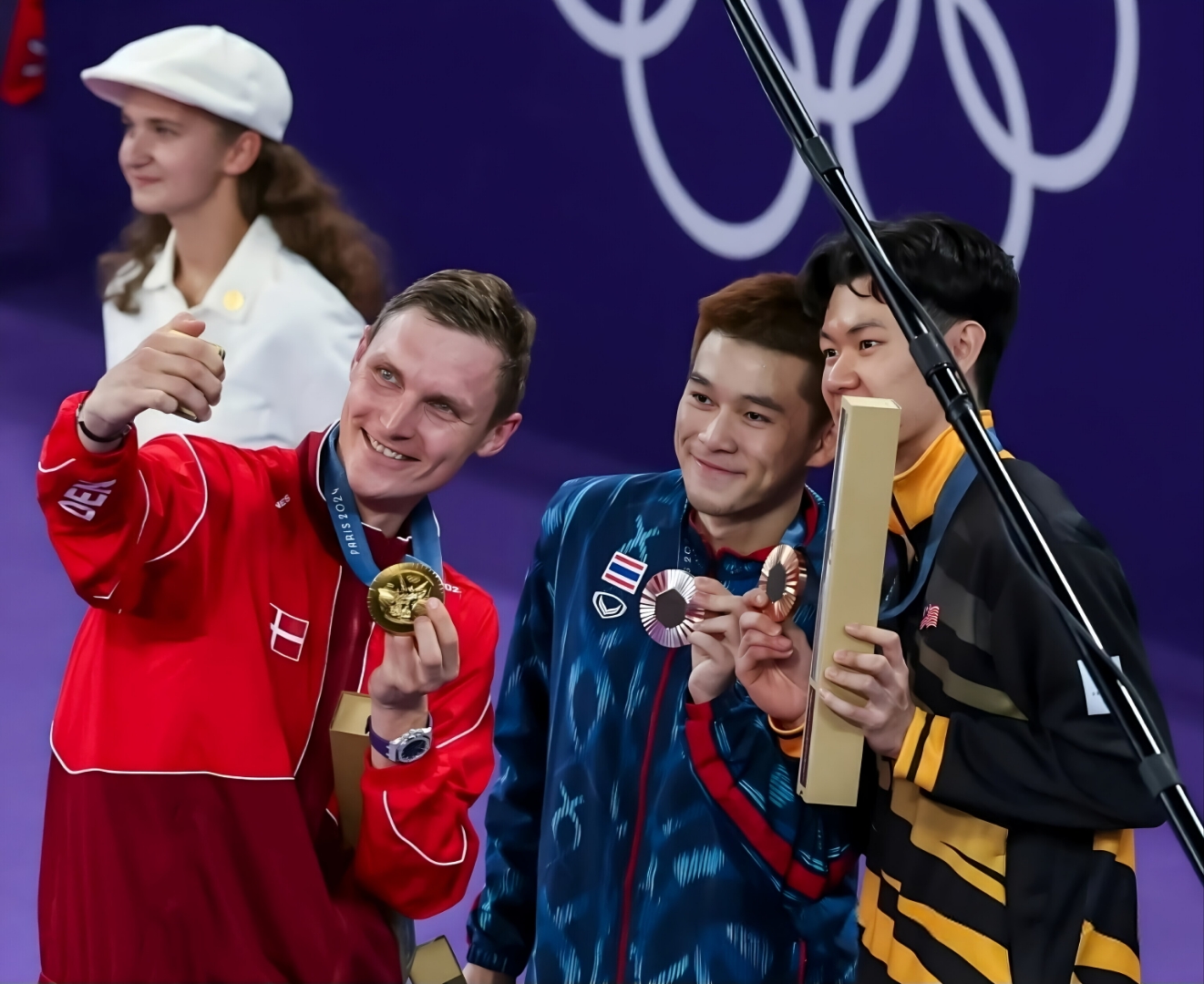 米兰登录入口-包含泰国队横扫法国队，安赛龙高光表现的词条